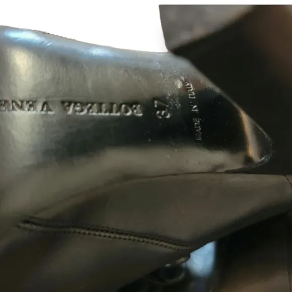 Bottega Veneta Black Leather Platform Heeled Sandals