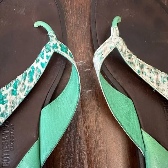 BOTTEGA VENETA Thong Sandals Brown Green Leather Flip Flops Summer