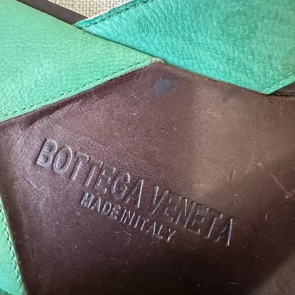 BOTTEGA VENETA Thong Sandals Brown Green Leather Flip Flops Summer