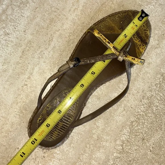 BOTTEGA VENETTA Italian iguana/leather strappy sandals, brown/yellow. 39 EUC