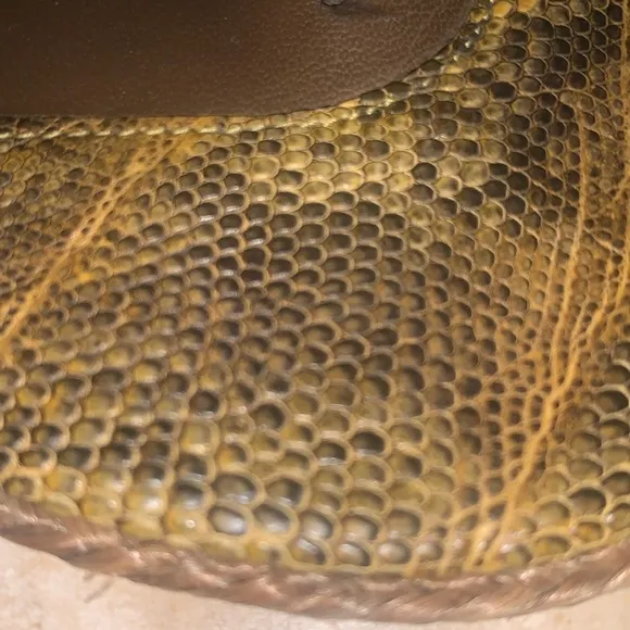 BOTTEGA VENETTA Italian iguana/leather strappy sandals, brown/yellow. 39 EUC
