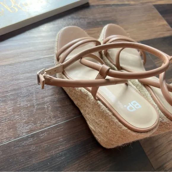BP Cohan Espadrille Platform Wedge Sandals NWOT