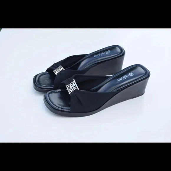 Brighton Isabel wedge sandals