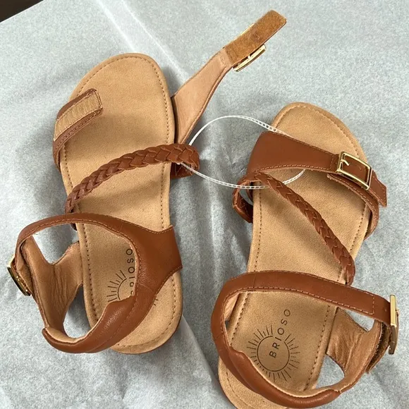 Brioso Solera Leather Sandals