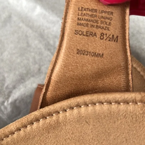 Brioso Solera Leather Sandals