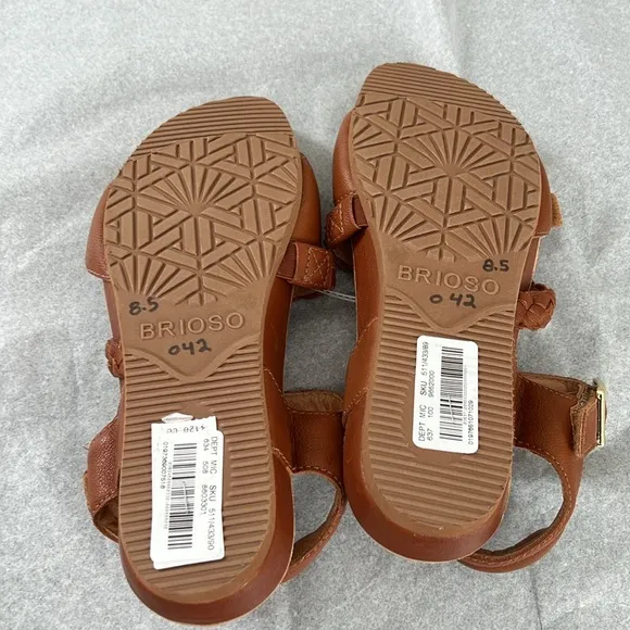 Brioso Solera Leather Sandals