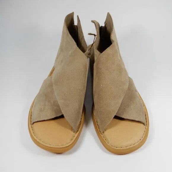 BØRN Born Iwa Comfort Flat Crisscross SANDALS Size 6 Taupe Suede Leather NEW