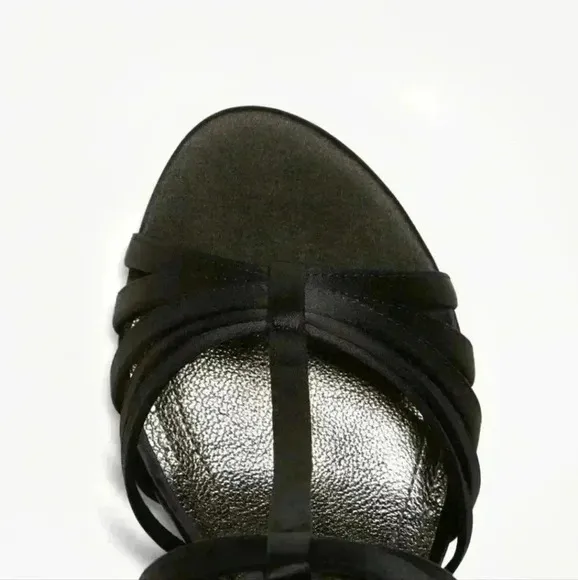 BROOK BROTHERS HIGH HEELED SATIN SANDAL SIZE 8.5