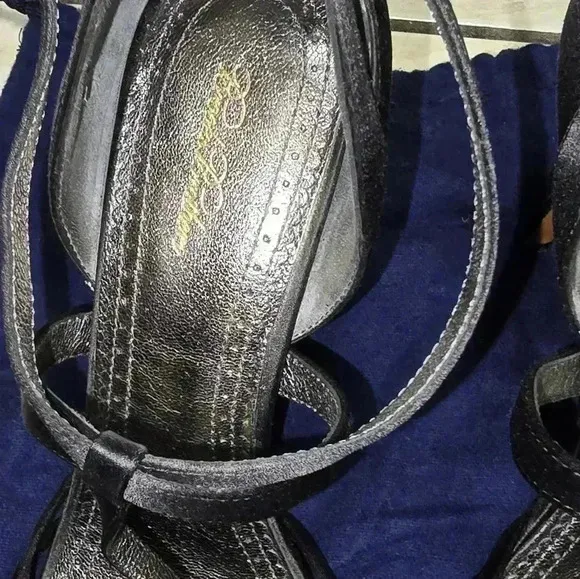 BROOK BROTHERS HIGH HEELED SATIN SANDAL SIZE 8.5