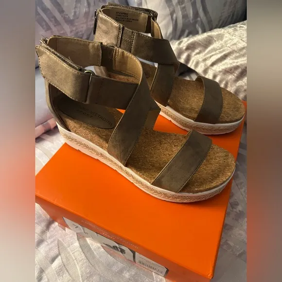Brown Suede-Like Sandals with Crisscross Straps and Wedge Heel