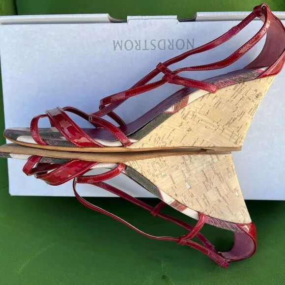 Burberry  heels sandals size 10. Burgundy color