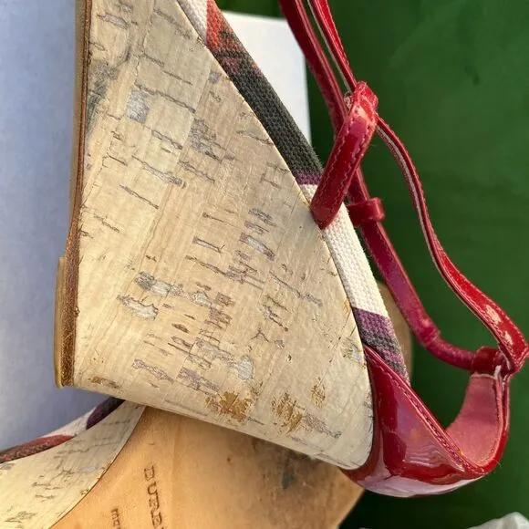 Burberry  heels sandals size 10. Burgundy color