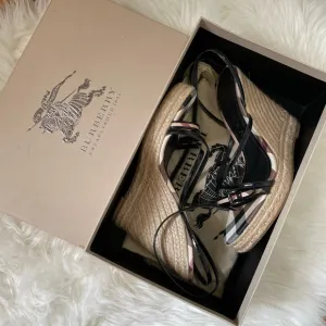 BURBERRYNova Check Espadrille Wedge Sandals 39