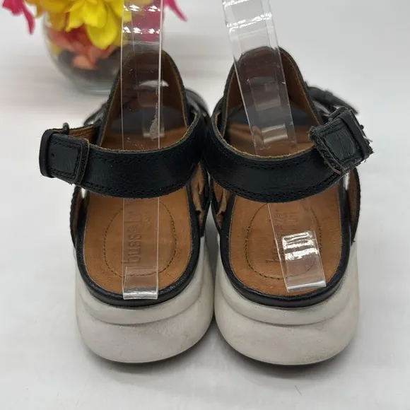 Bussola Black Platform Sandals with Crisscross Straps Size 8 BSN7820A