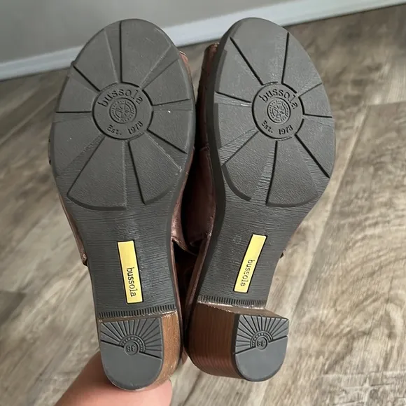 bussola Lima Landry Gobba Taupe Sandals.