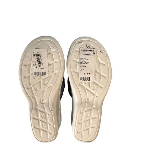 BZees NWT Smile More Slip On Wedge Sandals