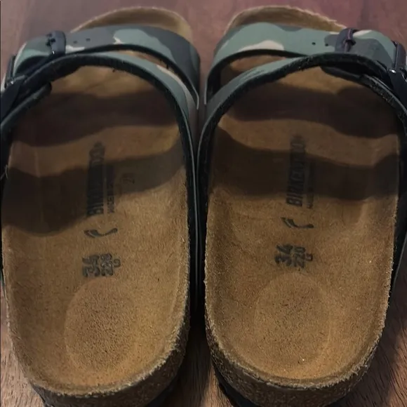 Camouflage Sandals with Buckle Straps