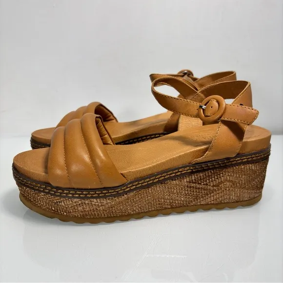 Carmela Camel Rachel Brown Leather Wedge Platform Sandals Size 39