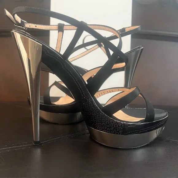 Casadei Pellame Raso Nero Stiletto Strappy Sandals. Size 37/7