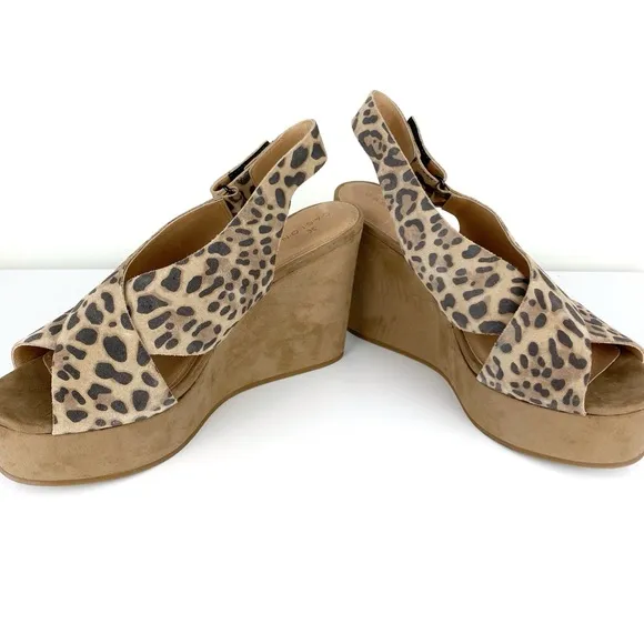 Caslon Women's Kenley Leopard Print Platform Wedge Sandals Size 10