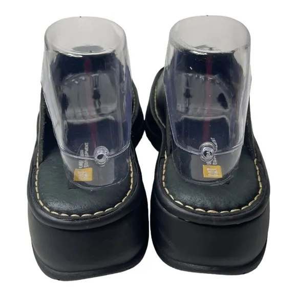 Caterpillar Urban Equipment Women’s Black Leather Chunky Sandals