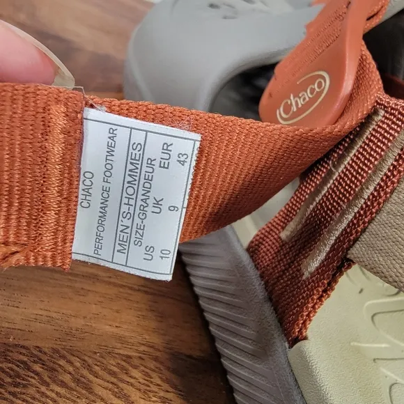 Chaco Chillos Clogs Men's Size 10 Beige and Orange Sandals Comfy Casual