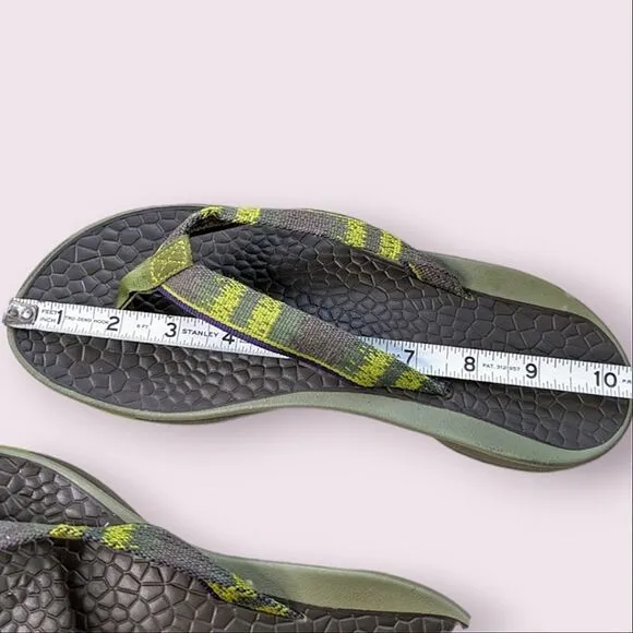 Chaco Lime Olive Green Thong Style Flip Flop Sandals size 9.5 10