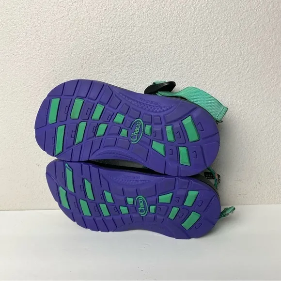 Chaco little kids sandals size 1