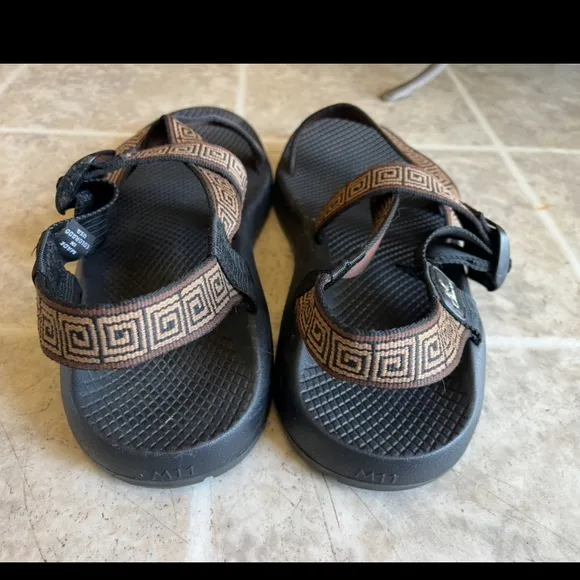Chaco men’s sandals size 11. EUC