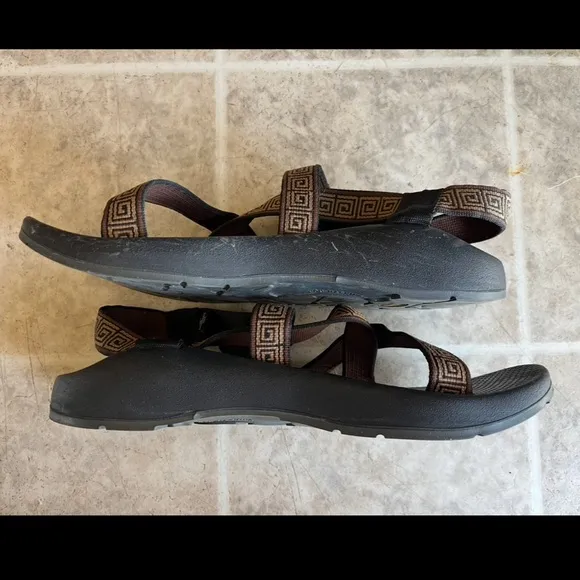 Chaco men’s sandals size 11. EUC