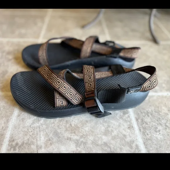 Chaco men’s sandals size 11. EUC