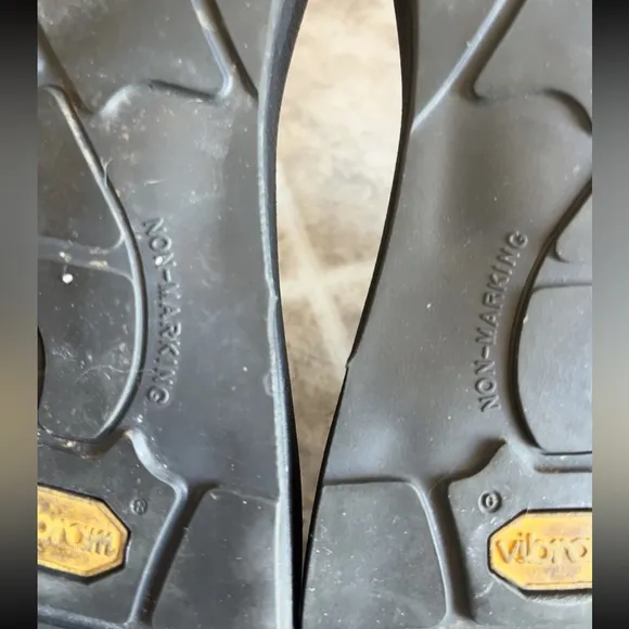 Chaco men’s sandals size 11. EUC