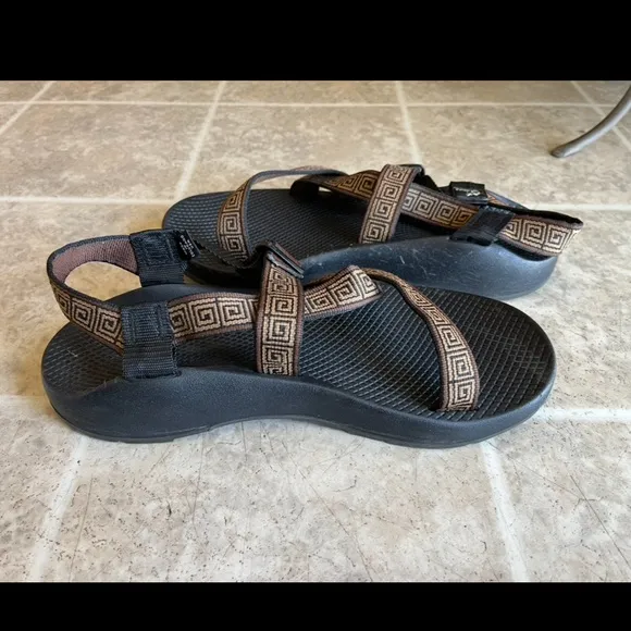Chaco men’s sandals size 11. EUC