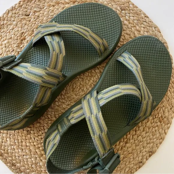 CHACO Men’s Z/1 Classic Sandals in Accordion Green - 9