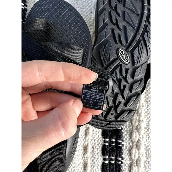Chaco Men's Z/2 Adjustable Strap Classic Sandals Solid Black Size 8 NWOB Hiking