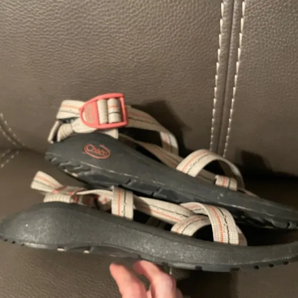 Chaco women’s size 9 adjustable sandals.