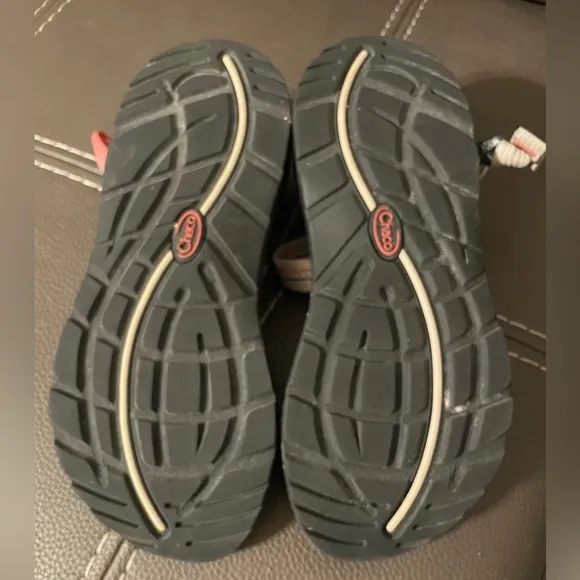Chaco women’s size 9 adjustable sandals.