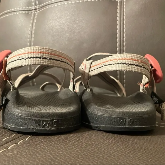 Chaco women’s size 9 adjustable sandals.