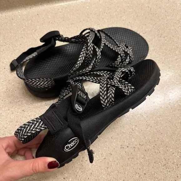 Chaco Women’s ZX/2 Dual Adjustable Straps Wide-Width Classic Sandals