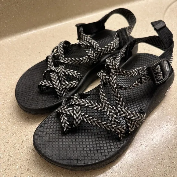 Chaco Women’s ZX/2 Dual Adjustable Straps Wide-Width Classic Sandals