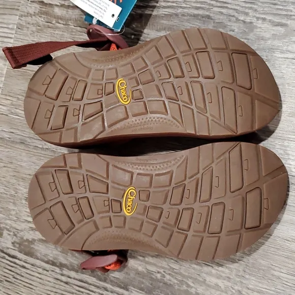 Chaco ZX1 Sandals Size 1 Grenadine