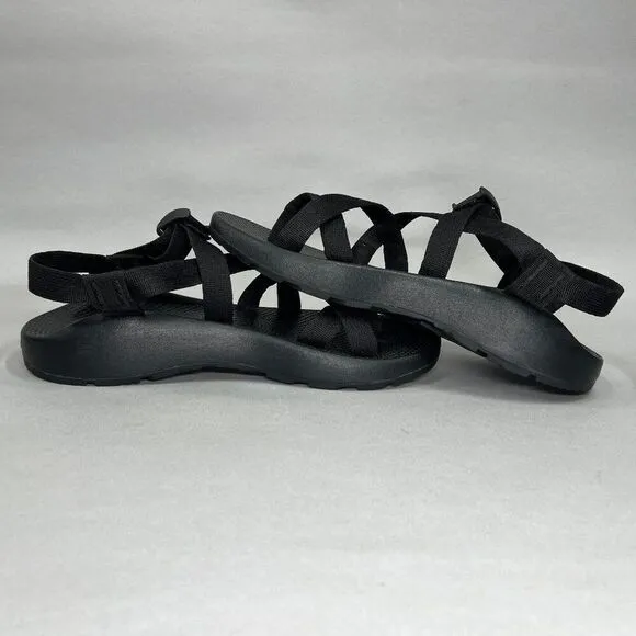 Chaco Men's Size 10 Z/2 Adjustable Strap Classic Sandals