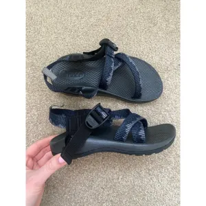 Chacos Big Kid's US Size 2 Classic Outdoor Hiking Sport Water Sandals NWOT