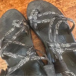 Chaco’s Z/Volv X2 Sandals Size 8 Dash Black
