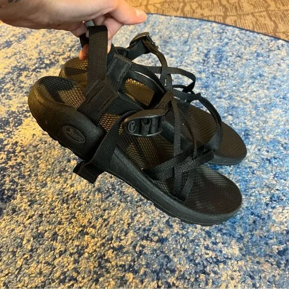 Chacos Sandals Strappy Black