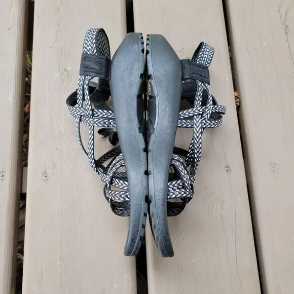 Chaco ZX/2 Classic Black White Gray Geometric Chevron Dagger Strappy Sandals 9