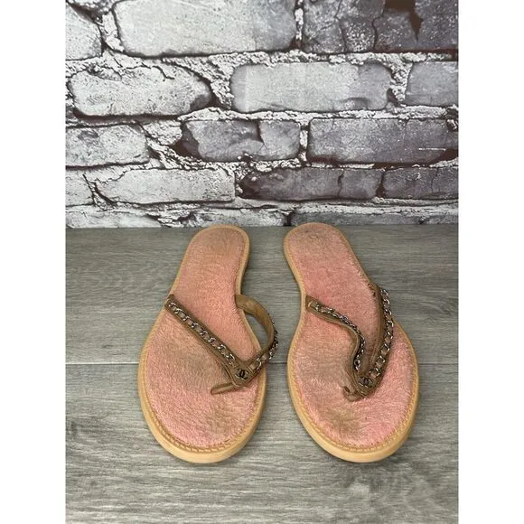 CHANEL Lambskin CC Chain Pink Leather Designer Thong Sandals Women’s Sz 40EU/9.5