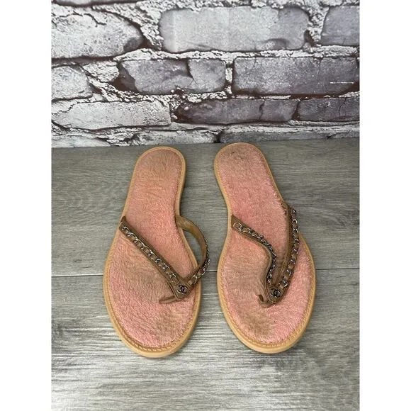 CHANEL Lambskin CC Chain Pink Leather Designer Thong Sandals Women’s Sz 40EU/9.5