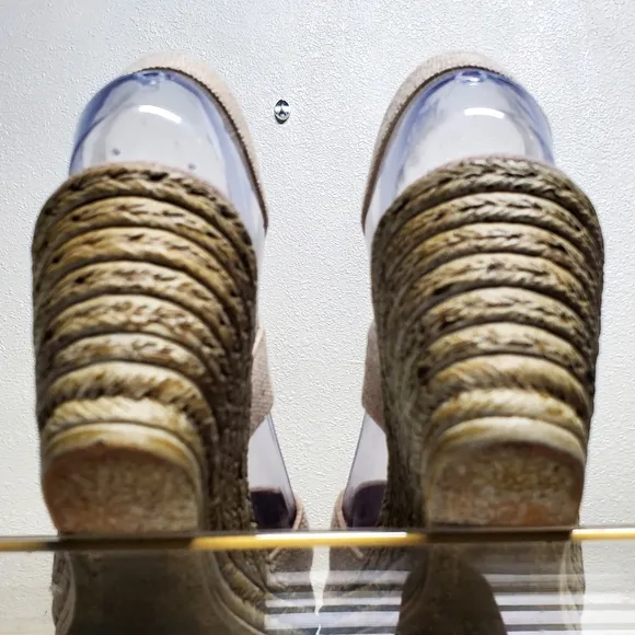 Charleston Beige Espadrille Wedge Sandals Size 10