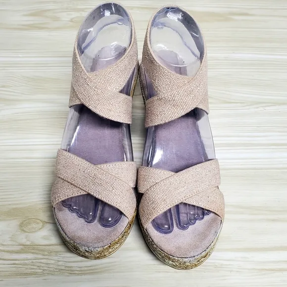 Charleston Beige Espadrille Wedge Sandals Size 10